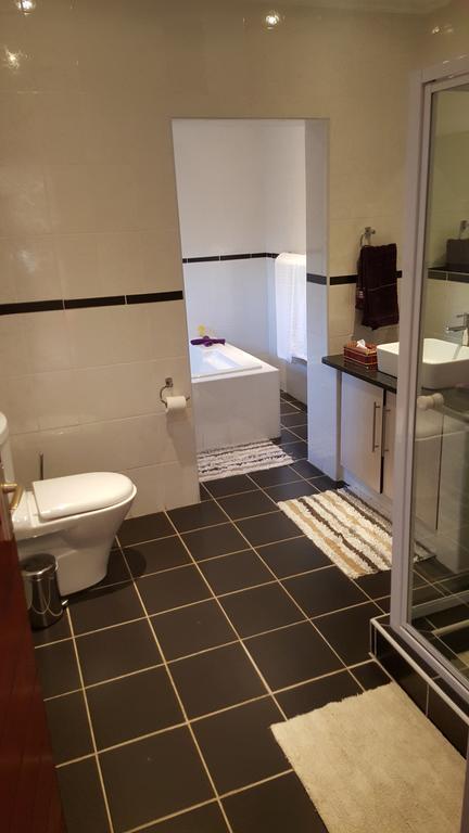 Casa Bianca Guest Lodge Hartbeespoort Chambre photo