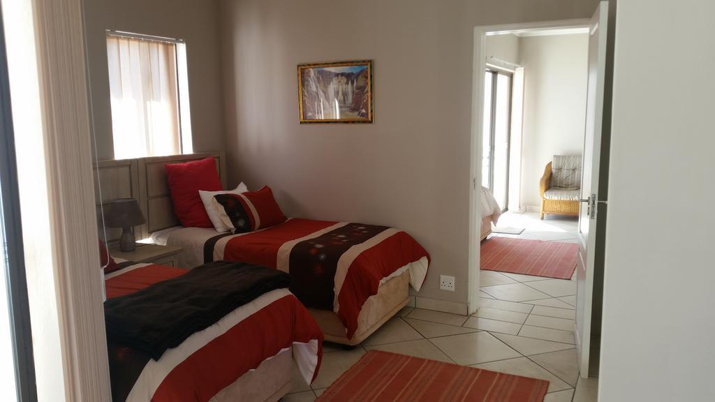 Casa Bianca Guest Lodge Hartbeespoort Chambre photo
